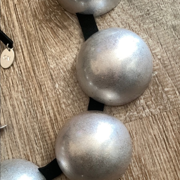 Contemporary Silver tone metal 1/2 sphere statement Necklace or belt - Picture 6 of 11